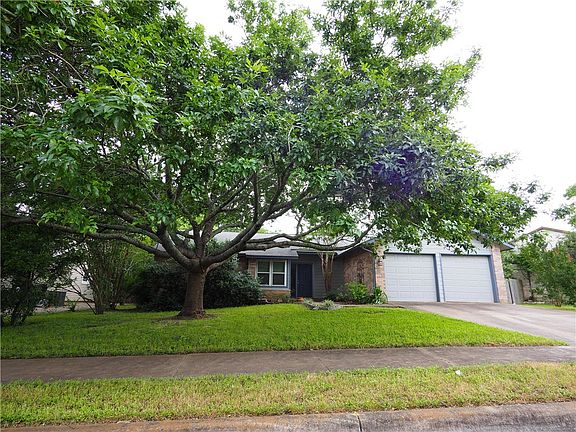 2nd image of 10803 Tall Oak Trl