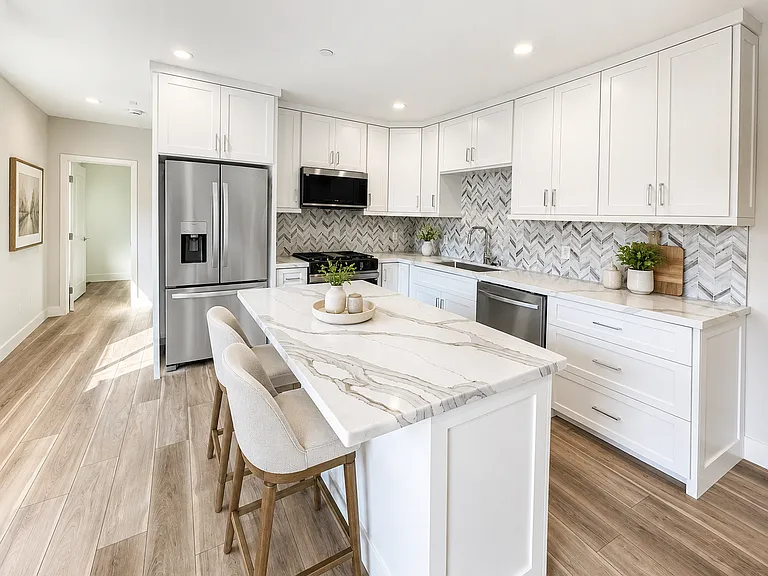 1819 Westholme Ave — Photo 1