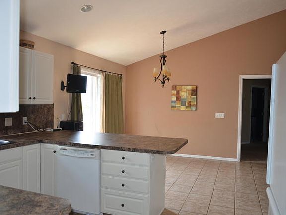 3rd image of 2856 Vista View Dr NW