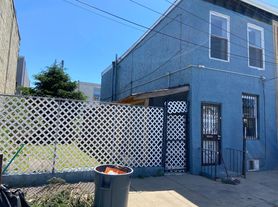 2913 Gransback St, Philadelphia, PA