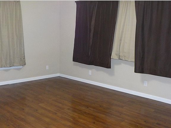 5th image of 66 Clay St