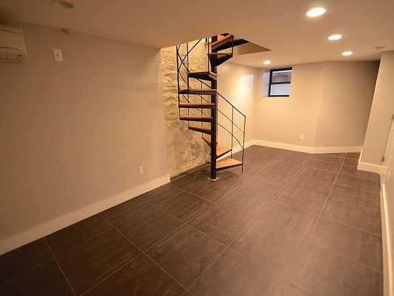 5th image of 334 Chauncey St APT 1A