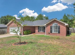 802 Scarlet Oak St, Nacogdoches, TX 75964