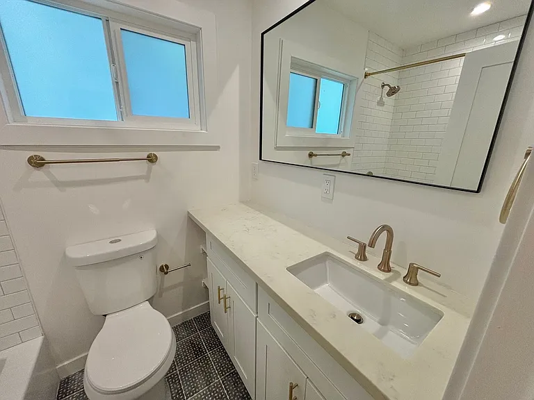 4657 Coldwater Canyon Ave — Photo 9