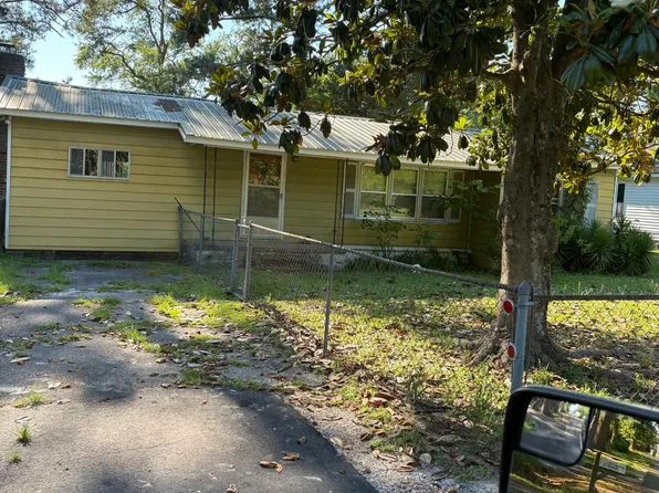 406 Smoak St, Bamberg, SC 29003