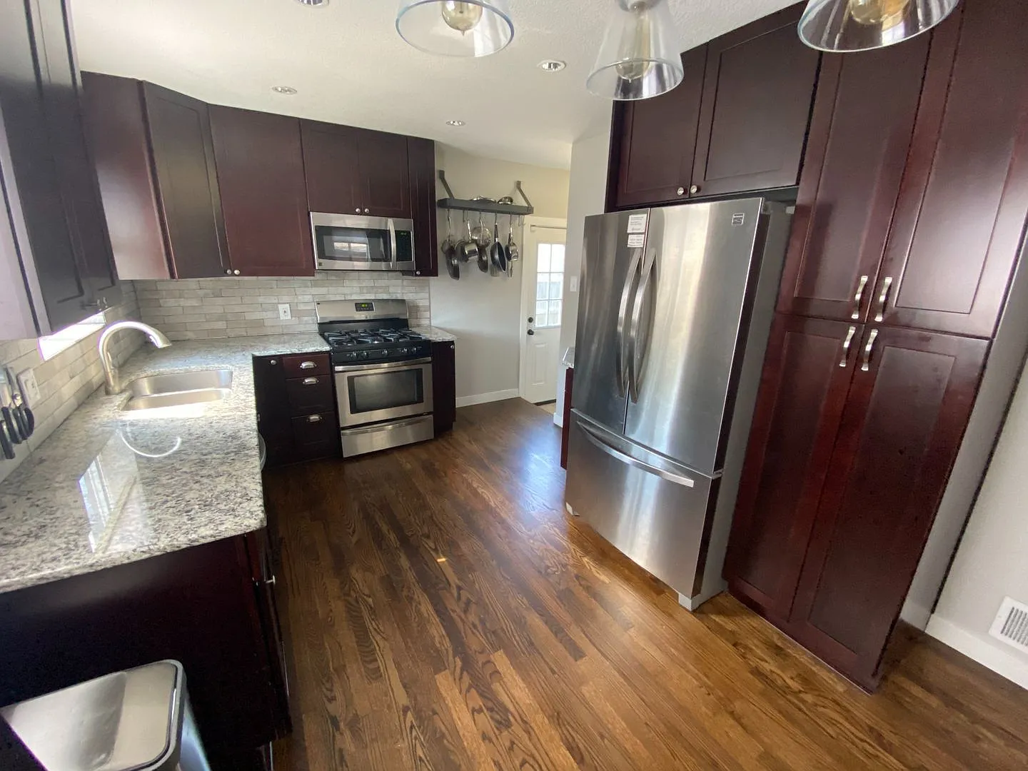 Great Home Close to Downtown - License #2024-BFN-0003844 — Photo 4