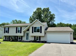5583 Pierce Rd NW, Warren, OH 44481