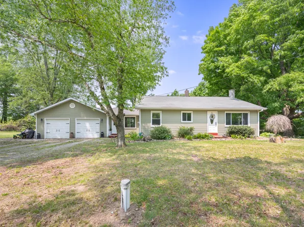 5776 S M 37, Harrietta, MI 49638