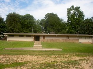 1101 Hickory Dr, Richton, MS 39476