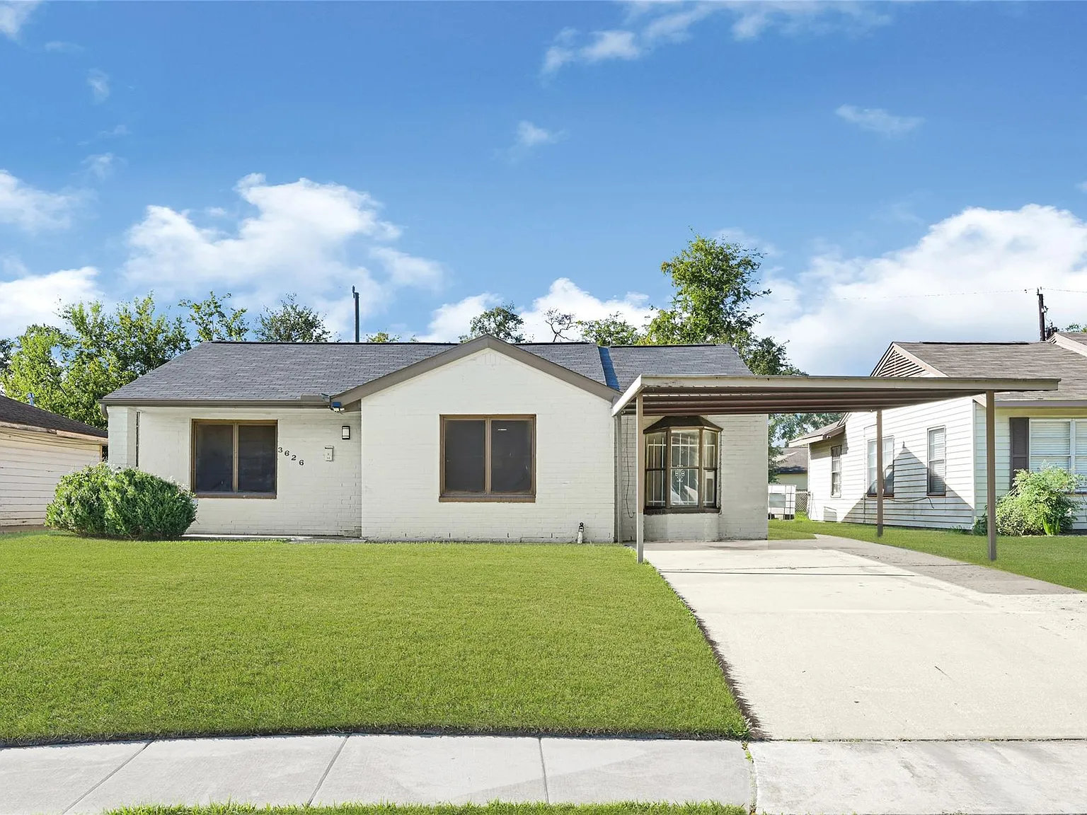 3 bed, 1.0 bath, 1134 sqft, $1,650 — Photo 1