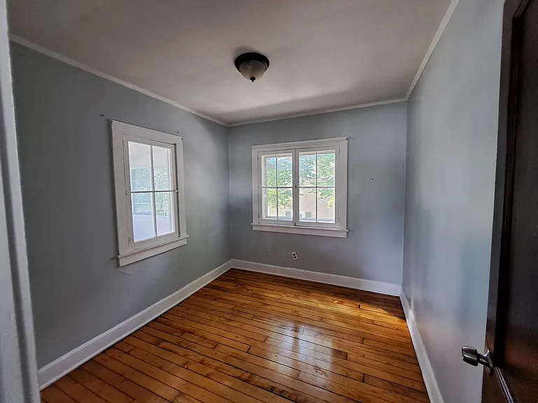 200 Park Ave #1 — Photo 16