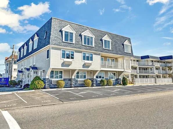 177 80th St APT 201, Avalon, NJ 08202