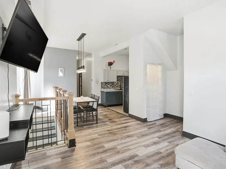 3248 W Maypole Ave #1A — Photo 7