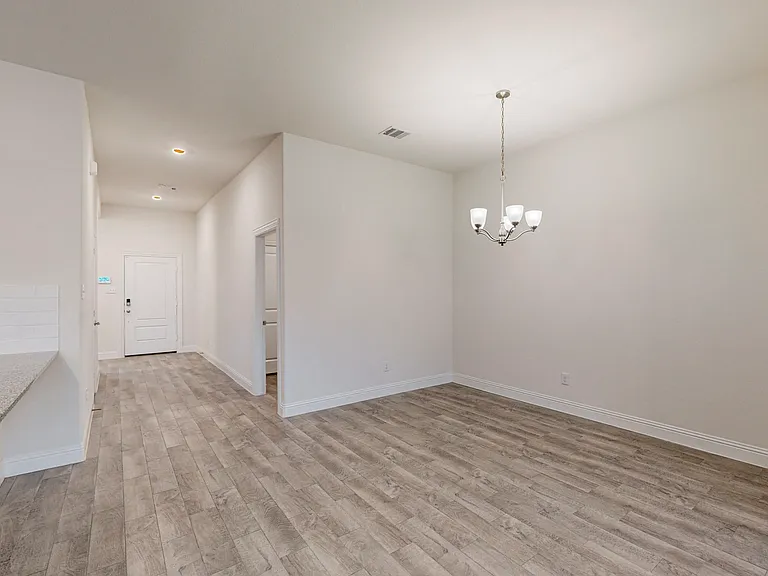 10925 Klondike Ln — Photo 4