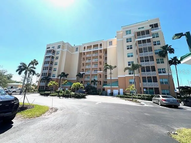 2060 Matecumbe Key Rd #2701