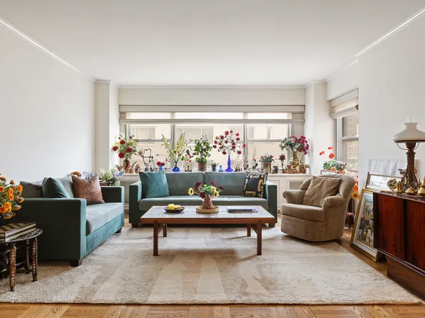 27 East 65th Street image 1 of 10