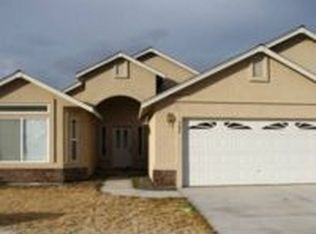 582 Wedge Ln, Fernley, NV 89408