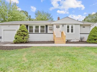 19 Thornton Dr, Newington, CT 06111