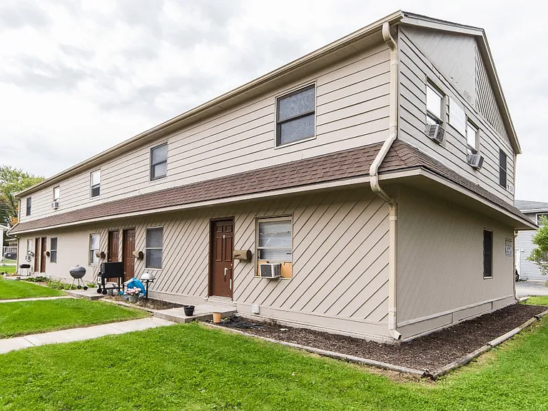 814 W Hillcrest Dr #1 — Photo 9