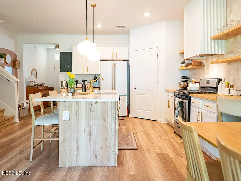 271 Jarama Cir — Photo 8