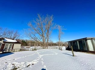 10001 E Goodall Rd #307, Durand, MI 48429