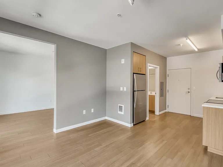Hawthorne 31 — Photo 21