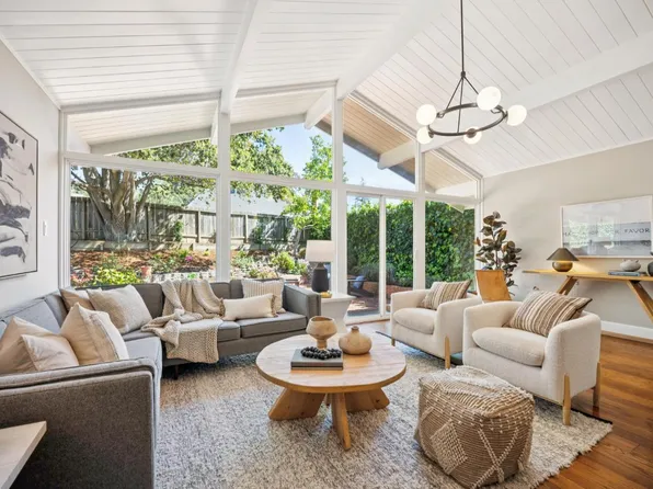 212 Blackstone Dr, San Rafael, CA 94903