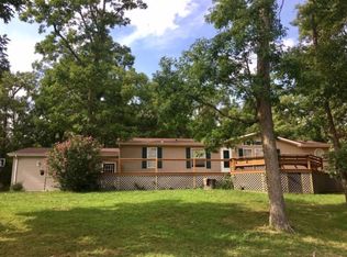 2017 Highway D, Bourbon, MO 65441