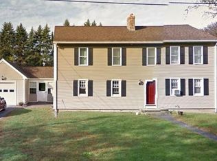 36 Hartman Rd, Amherst, MA 01002