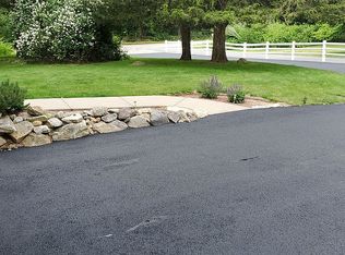 40 Crompton Rd, East Greenwich, RI 02818