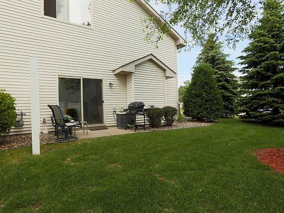 3rd image of 16754 Edinburg Way