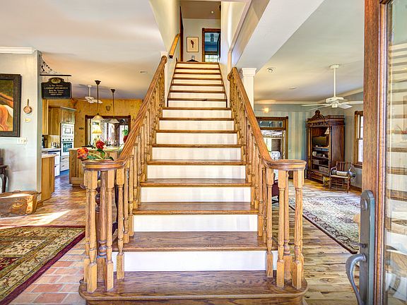3rd image of 6002 Ottenhome Dr