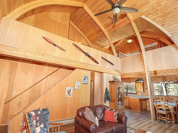 4th image of 980 E Bonanza Rd