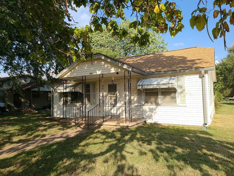308 N Main St, Argonia, KS 67004 Zillow