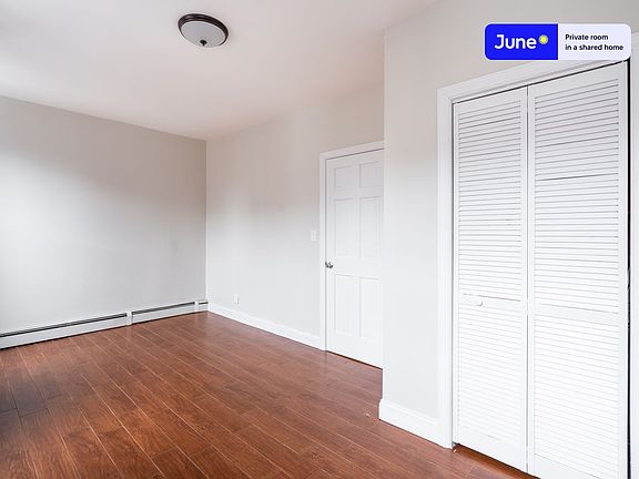 4th image of 508 Throop Ave #A