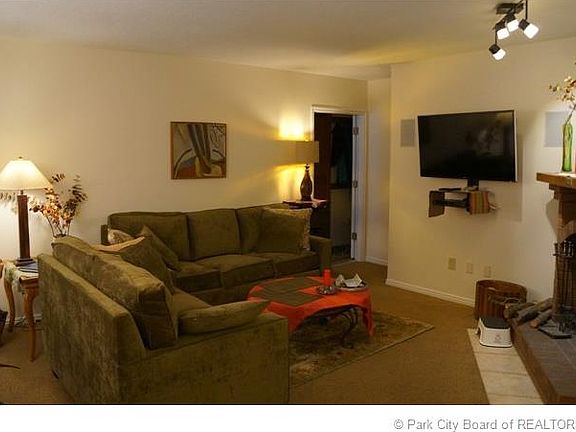 2nd image of 1445 Lowell Ave #210