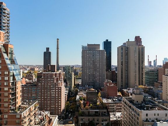 4th image of 300 E 74th St APT 22G