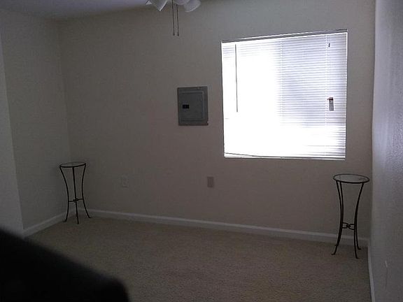 3rd image of 3833 50th St #2