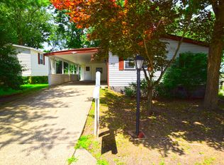 95 Pembrooke Dr, Delmont, PA
