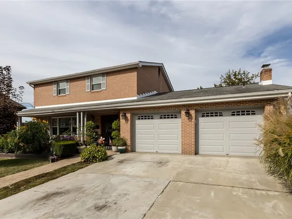 1725 Vance Ave, Coraopolis, PA 15108