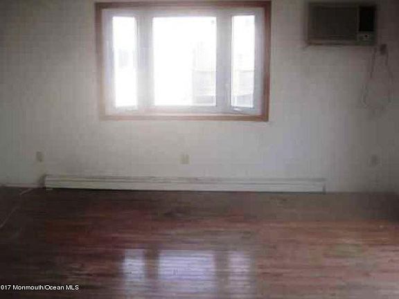 5th image of 24 Brainard Ave