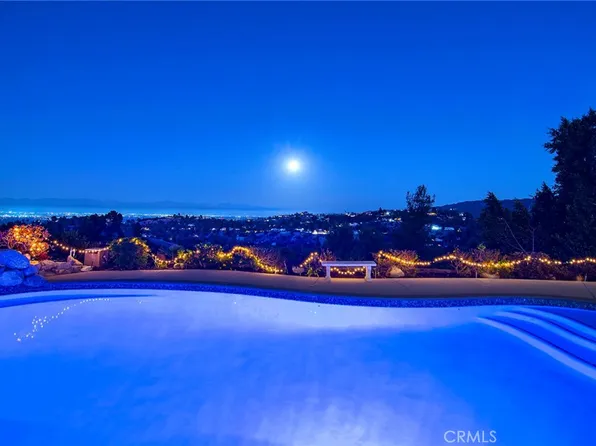 19695 Valdez Dr, Tarzana, CA 91356