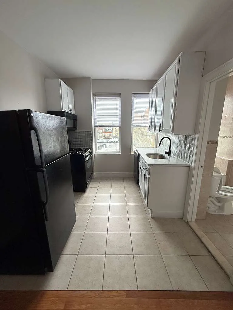 1 bed, $1,795 — Photo 1