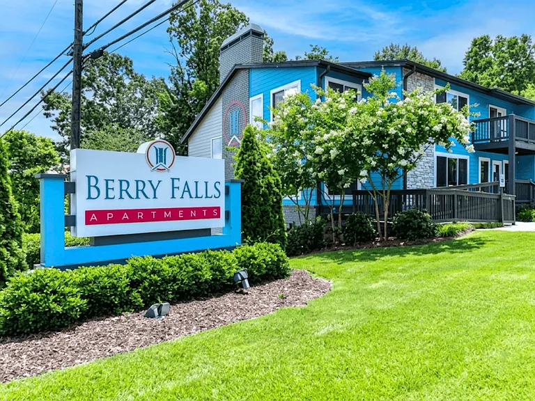 Berry Falls — Photo 5