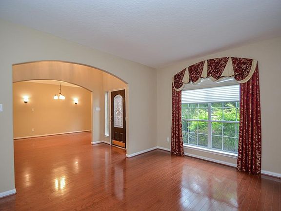 3rd image of 26407 Abbey Springs Ln