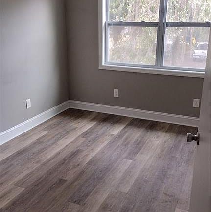 5th image of 811 Wolfe St #A