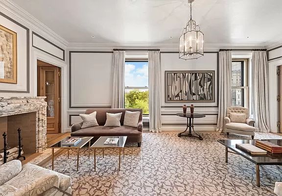 2nd image of 1 Central Park S #509