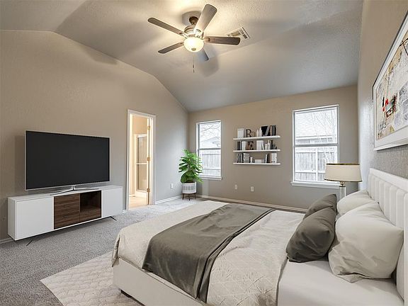 4th image of 2213 SW 136th Pl