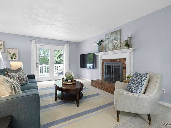 3rd image of 4506 Thorncroft Dr