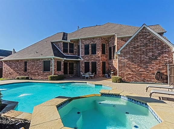 2nd image of 2001 Creekway Dr